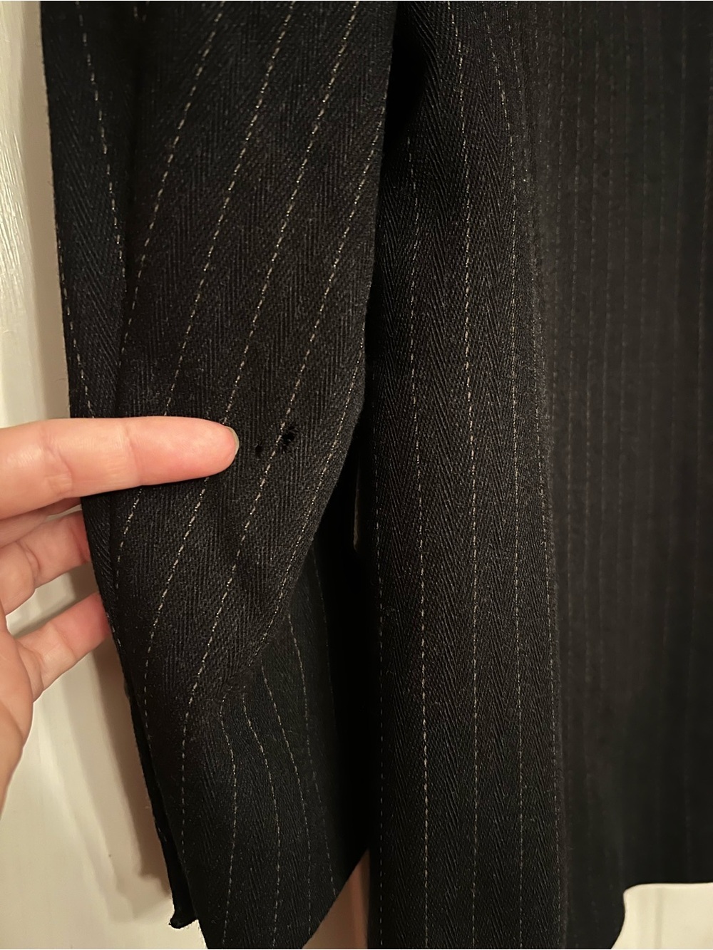 Gruppo GFT 3 Piece Suit 100% Virgin Wool Pinstripe - 42R - 35x30 - Picture 8 of 12